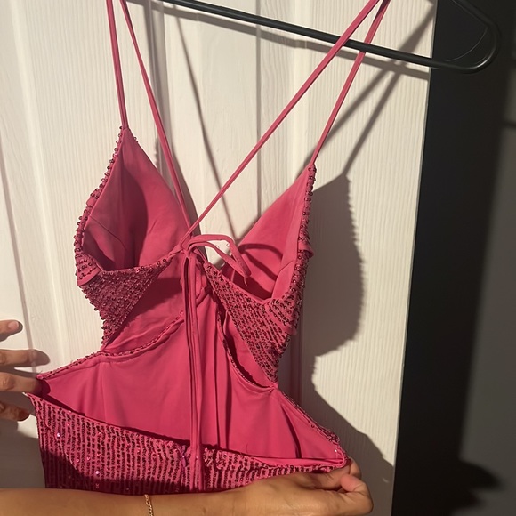 Pink gown - Picture 2 of 3